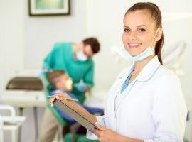 CORSO ASSISTENTE STUDIO ODONTOTECNICO CON STAGE O TIROCINIO FORMATIVO